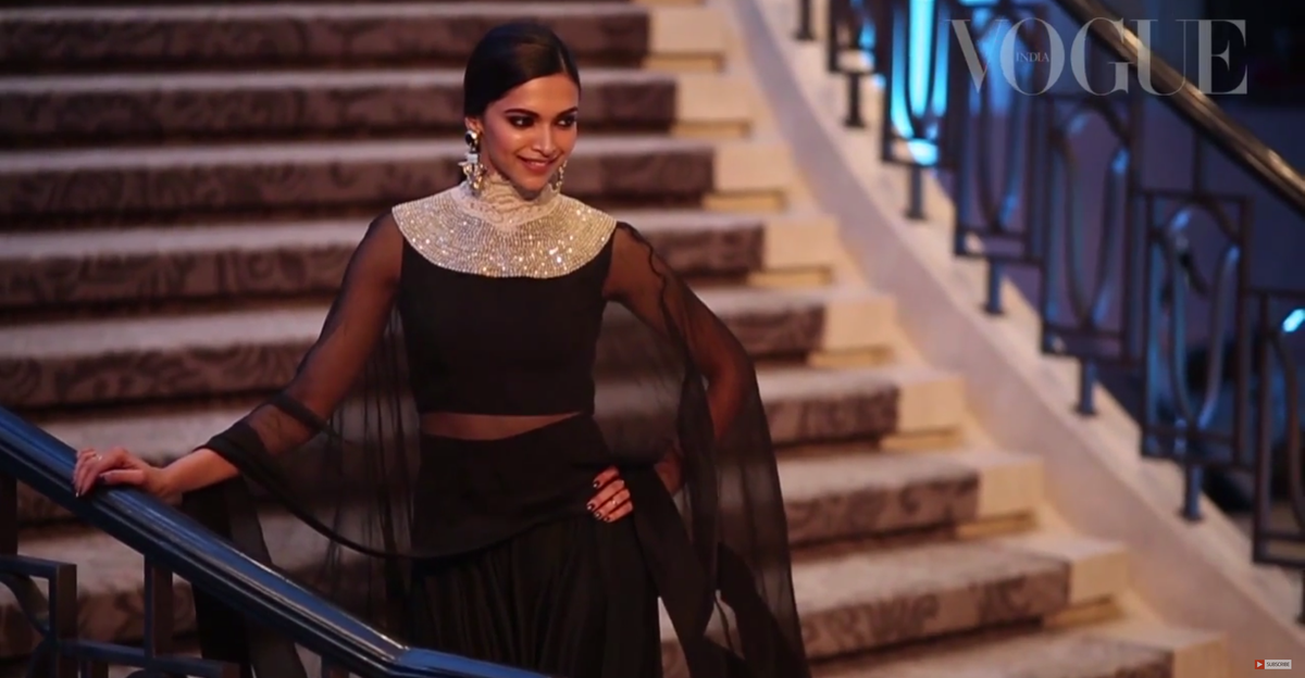 VOGUEIndia's tweet photo. Watch now:Inside Day 5 of #LFW15 with #KareenaKapoorKhan, @deepikapadukone &amp; @Asli_Jacqueline  http://t.co/WuGHc1cOav http://t.co/8TwptReY3Y