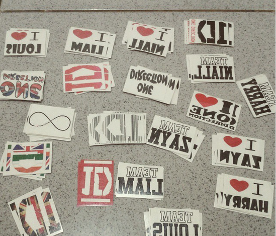 RSignProject's tweet image. Directioners, see you in GBK! #Stickertattoo #OneDirection #WeWillAlwaysBeHereForOurBoys1D #WelcomeToIndonesia1D