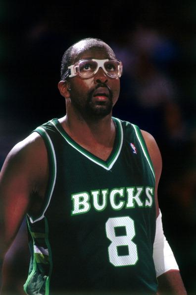 Moses Malone, Milwaukee Buck from 1990-1993 turns 60 today. 

Happy Birthday Big Mo. 