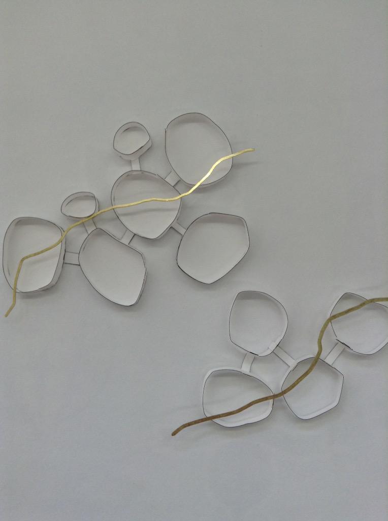 acargill1's tweet photo. Paper and wire http://t.co/fA2UcHT11d