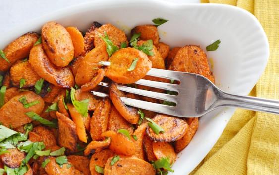 coolinaryR's tweet image. Curry Roasted Carrots coolinaryrecipes.com/curry-roasted-… 
#healthyeating #healthyweight #carrotrecipes #foodrecipes #roastedCurry