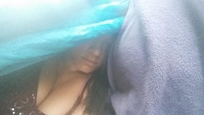 Ugh sunshine I was sleeping n comfy come back later http://t.co/QnSnCTmlpb<a href="/tag/gopackgo"class="tags"><span>#gopackgo</span></a>