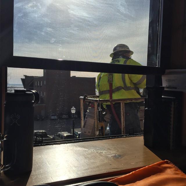 jeffwolf's tweet image. Oh Hi! #highvis #windowupdate #safetyfirst ift.tt/1N0R7hg