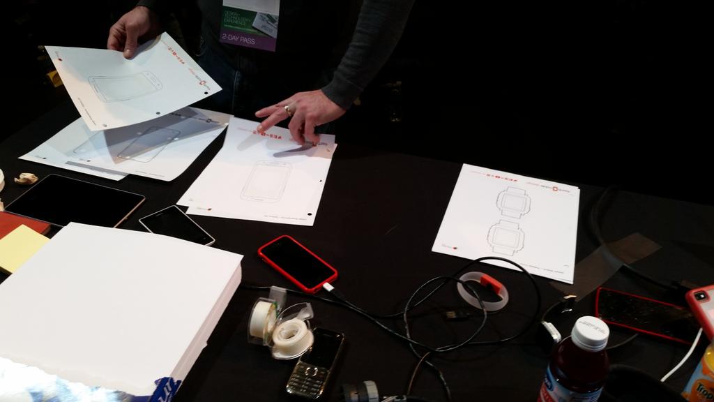shoobe01's tweet image. Eagerly snapping up stencil sheets to draw interfaces for my #ModevUX workshop