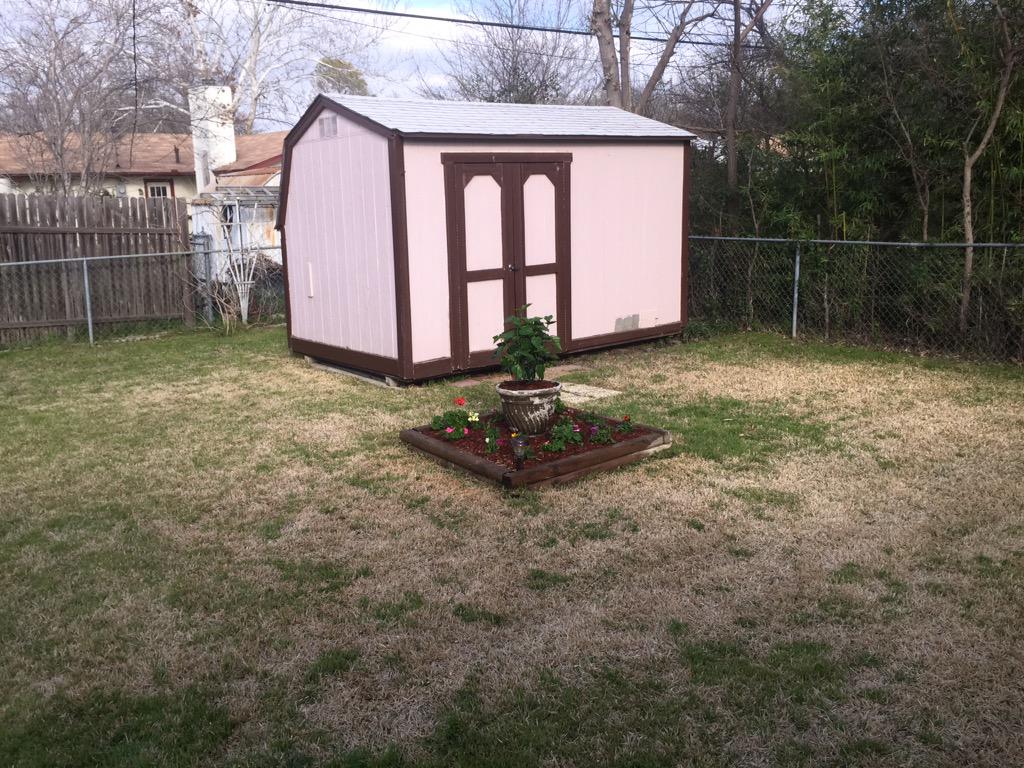 Spectra_PS's tweet image. After pictures of Spectra's latest backyard remodel! Looks fantastic!