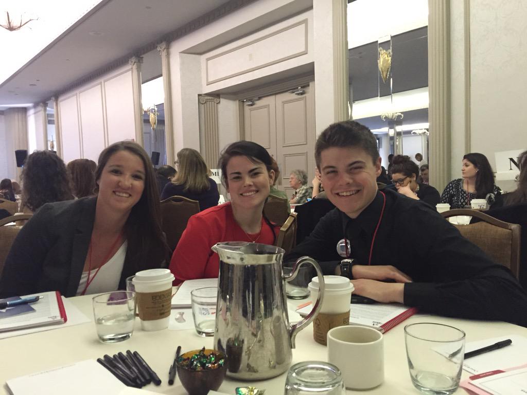 Linda Woggon tweet media