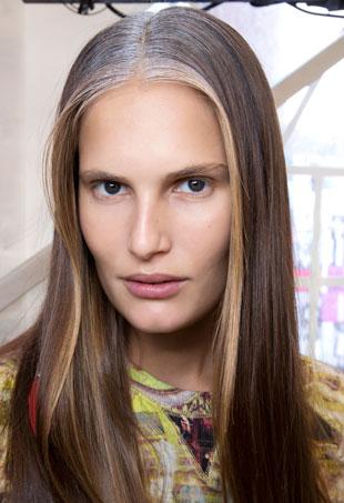 heelscartel's tweet photo. Anti-Aging ##Haircare: Why It Should Be on ... http://t.co/FVUeFXGZZB #Beauty #Products #Redken #RodneyCutler http://t.co/IRlqKWPt4x