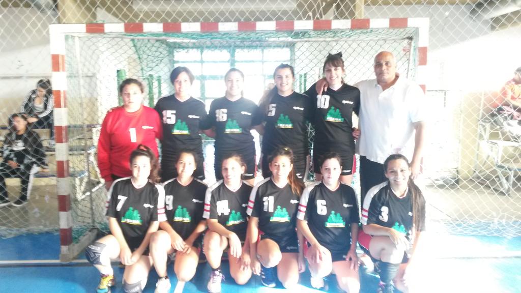 #CopaPueyrredon2015 Ya se juega la final de damas, huergo vs <a href="/handballkm5/">Handball Km5</a>