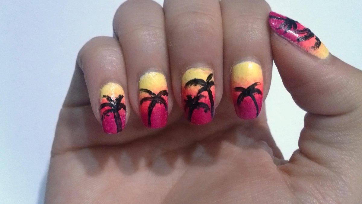 #NatioNails: #SUNSET PALMS nationails.blogspot.com/2015/03/sunset… #summernails #palmnails #palmsnails #uñasdeverano #summer #verano