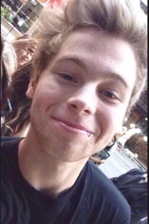 attackcntitcn's tweet image. Hiiiiiii!