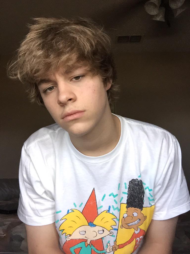 ChristianLeave tweet picture