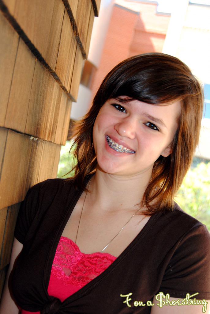 DocGreen47's tweet image. For Spring break only: Free exam and x-rays for new patients under 18. Call 954-344-8800.