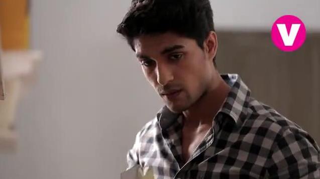 SanDhirParShFC's tweet photo. #ParAn n #BrokenBangles http://t.co/UhlUg2unVo