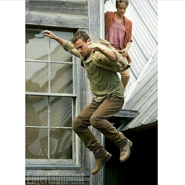 IamCainX's tweet photo. @shailenewoodley 
@TheoJamesFans http://t.co/VvjYjATegV