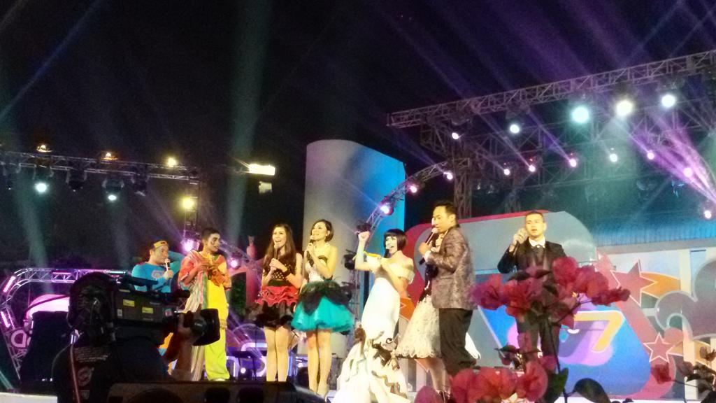 dahSyat tweet media