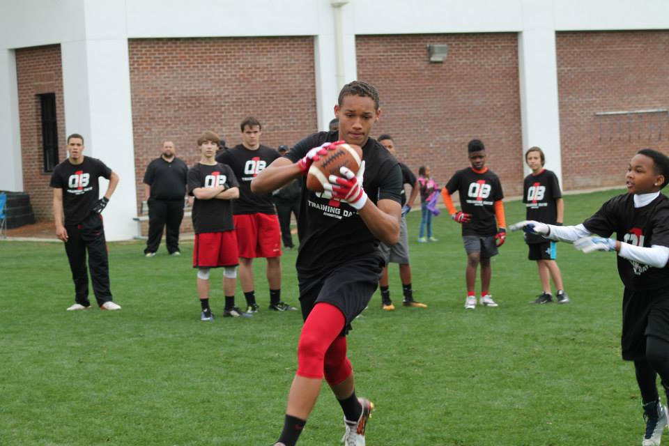 QB1 PERFORMANCE tweet media