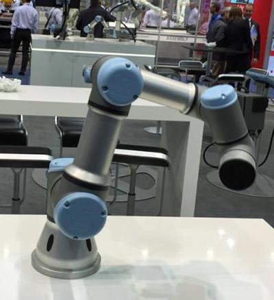 SMEMediaNews's tweet image. The UR3 robot, introduced by Universal Robots today at #Automate2015