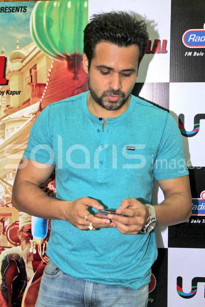 Happy Birthday Emraan Hashmi 
Please open your message :) 