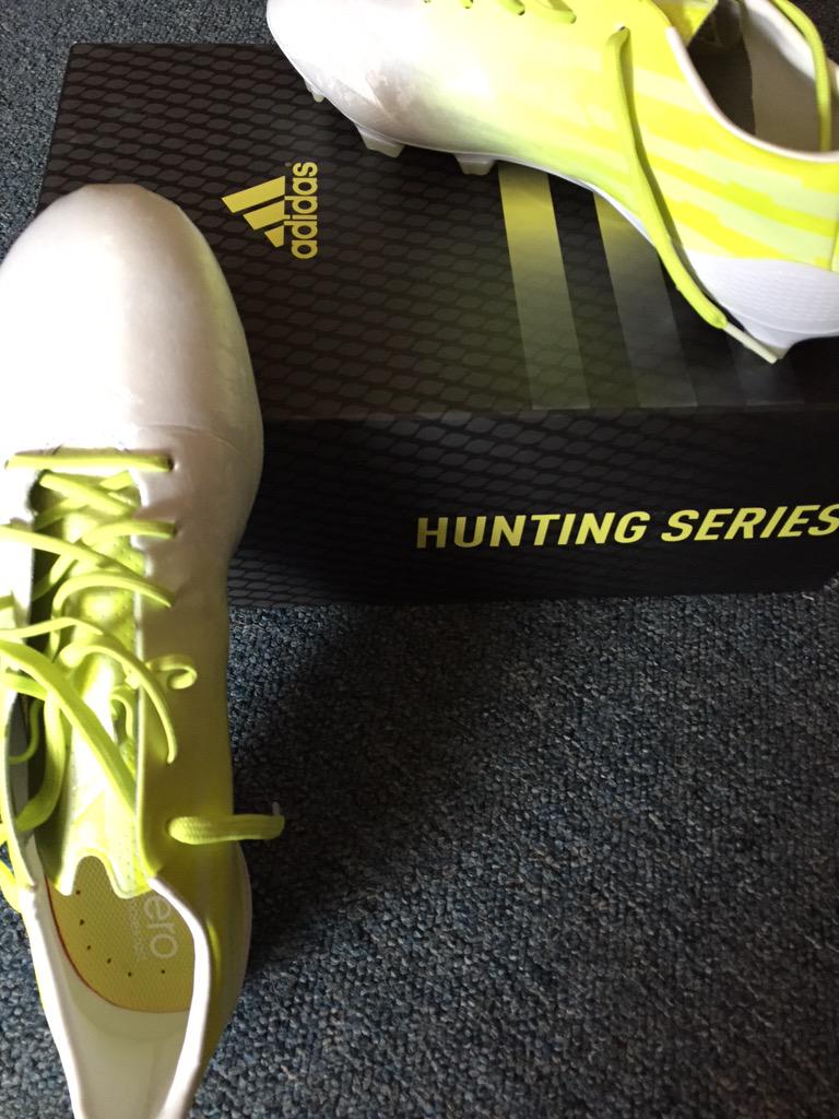 _FIFA_Is_Life_'s tweet image. RT and Follow to be entered to win our next giveaway! Winner is chosen at 1000 followers!!! #FreeGiveAways #soccer