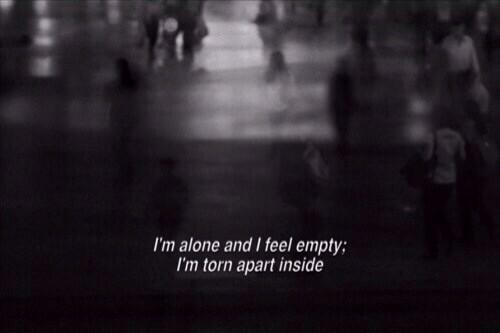 thynisin's tweet photo. "@losingxhope: I'm torn apart inside.. http://t.co/garYCsAVaZ"