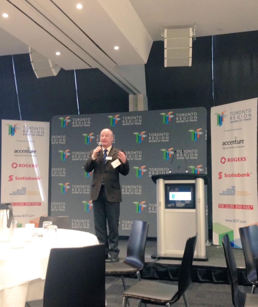 SnowDigsSoc's tweet photo. "People don't buy what you do, they buy why you do it." #smallbusinessmarketing #SmallBusinessSummit @TrendsToronto http://t.co/4HjSMvoUhe