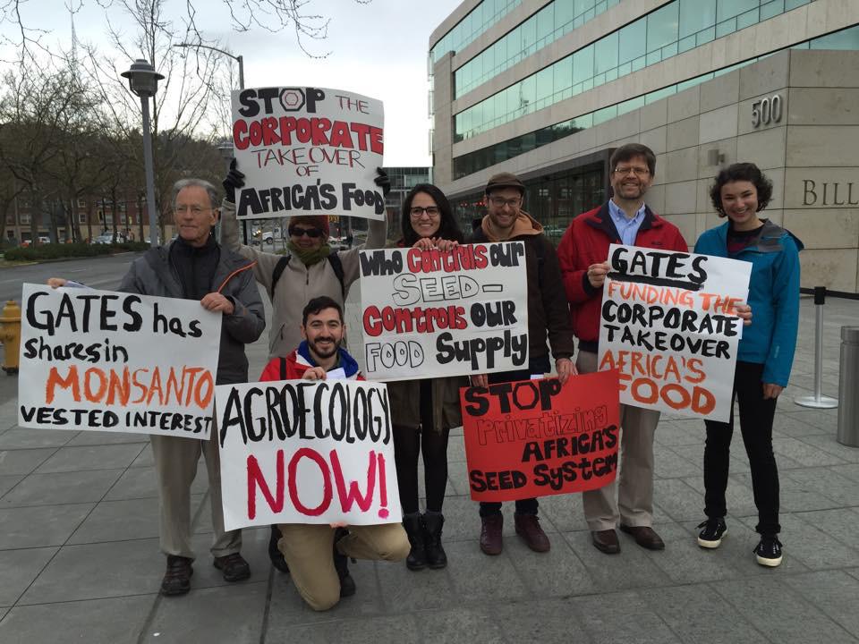 GMWatch's tweet image. Protest today at the Gates Foundation in Seattle. Employees warned not to take flyers from protesters! #freetheseeds