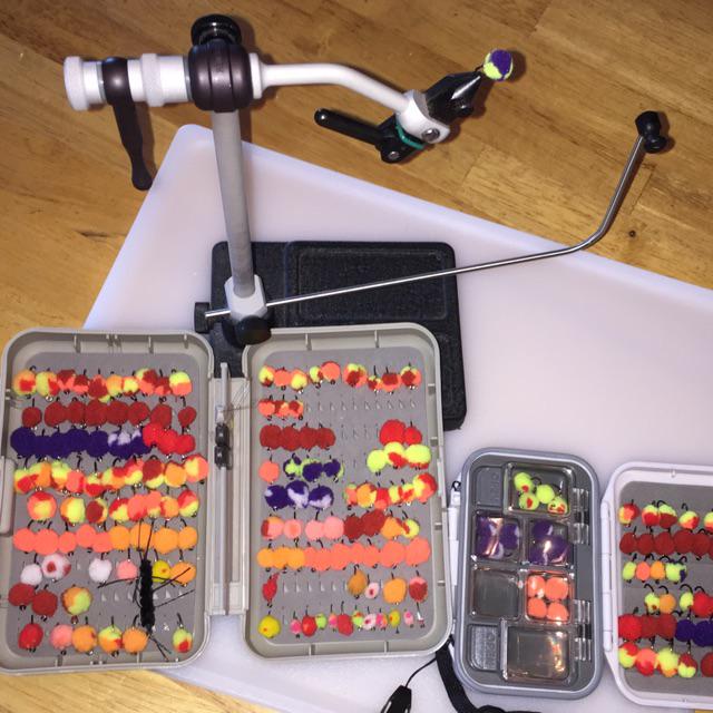 kevinblast's tweet photo. #steelhead ready. Tied all my flies and ready to go. #flyfiahing #flytying http://t.co/kJy3OWfWWW