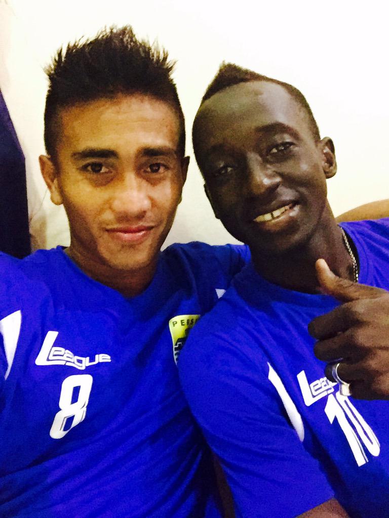 m_taufiq08's tweet photo. Alhamdulillah 3point😇Goolll MK'10😎T'8👍 http://t.co/uIpCbh6iCl