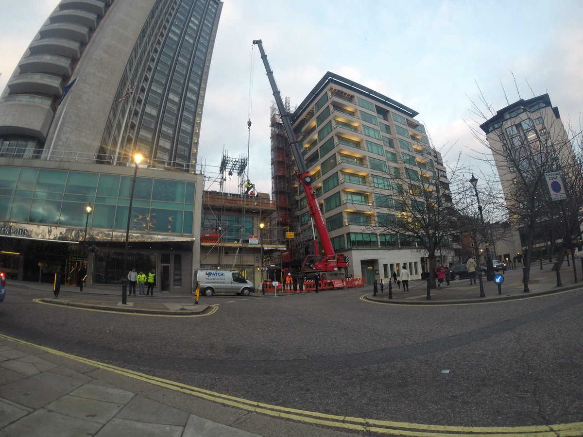 Easter weekend sees the landing of structural PODS for new outdoor gaming facilities@HiltonHotels Park Lane London