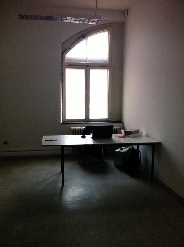 oblomobka's tweet photo. Mi nuevo espacio de trabajo http://t.co/5u85ZzN8Ue