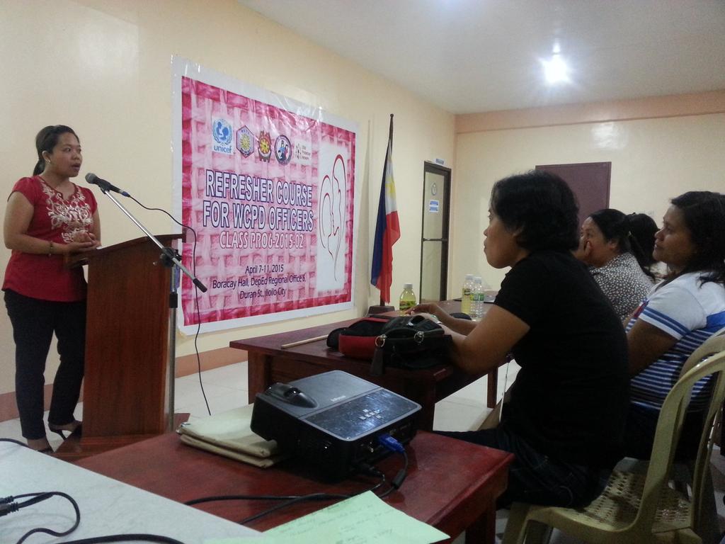 Pro6Wccd's tweet photo. Atty. Princess Mae Alcarde-Oral on her lecture on Indigenous People as Vulnerable Sector @pnpts_rstu6 @pro6pnp http://t.co/c1jXicLANp