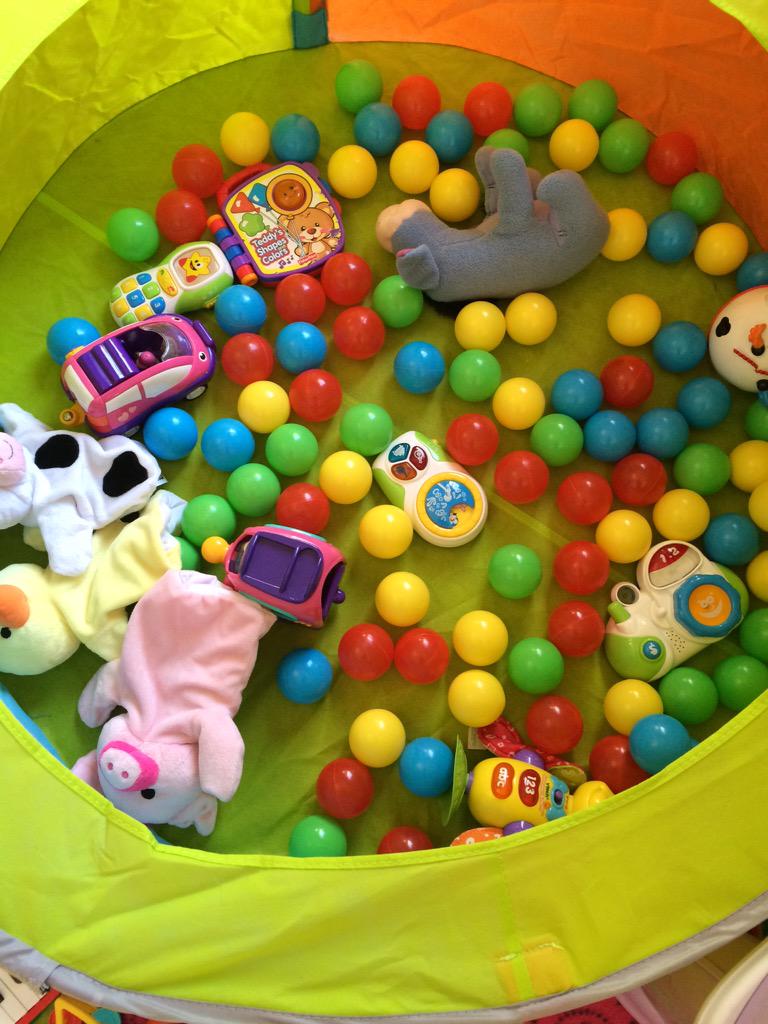 DiscoverAndDo's tweet photo. Our first session yesterday was a fantastic success! Until next week! #Ealing #playtime #discoveranddo #london http://t.co/hfvLhFMM5j