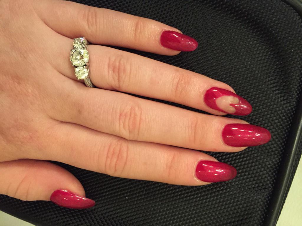 Nils_Nails's tweet photo. Lovely Perrie wearing rose garden http://t.co/MOTTKmXnrp