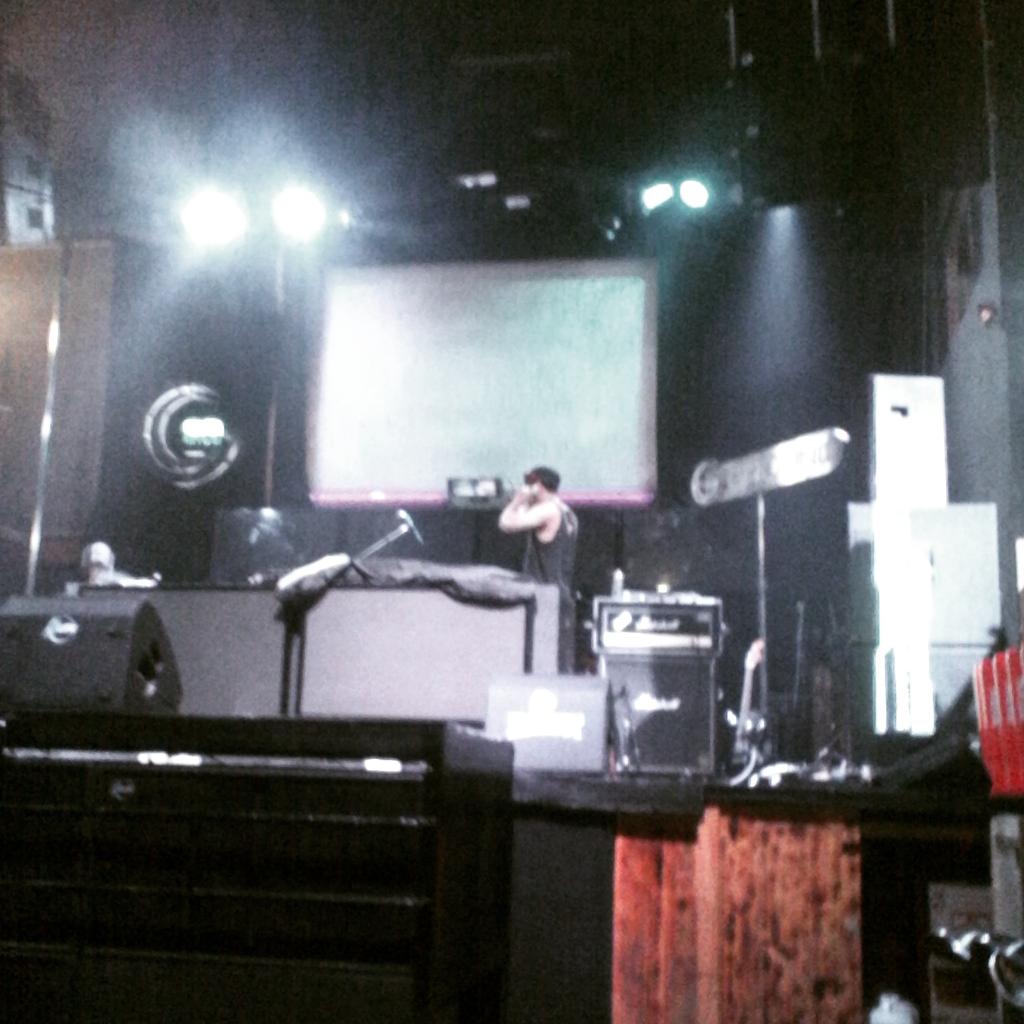 Cek sound srawung rencang#3 udah kelar... Tinggal nunggu nanti malam jam 9.. Silahkan datang free invitation!!!