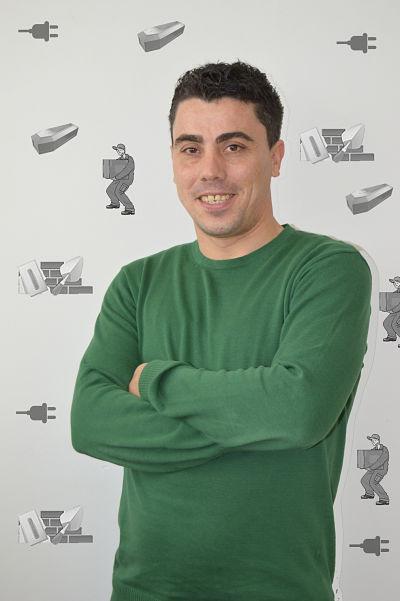 LVillamuriel's tweet photo. Si necesitas compromiso ,trabajo  y conocimientos de mantenimiento,soy tu candidato http://t.co/su9P4ZLlrl #empleo http://t.co/mxjgx7a81Z