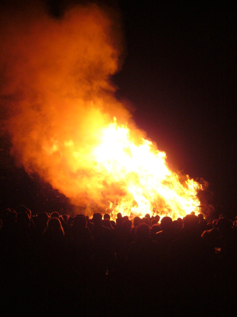 Opdnakker's tweet photo. De ''afterburner van het #Paasvuur 2015 @Opdnakker Bedankt voor de gezelligheid! http://t.co/Cy0ch349e5