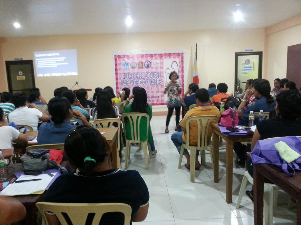 Pro6Wccd's tweet photo. Dr. Rosario Asong, Resource Speaker on the Elderly as Vulnerable Sector #Batch2RefresherCourse @pnpts_rstu6 @pro6pnp http://t.co/rqGOaxHRLc