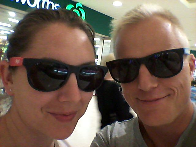 jonassoderstrom's tweet image. #HappyBdayGit! From Jonas and Nicole.