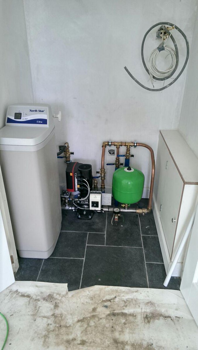 lesscherinstall's tweet photo. Volledige technische installaties aan gelegd in een nieuwbouw villa te Neede. #duurzamewarmte #warmtepomp #Lesscher http://t.co/VvM9DVqVzy