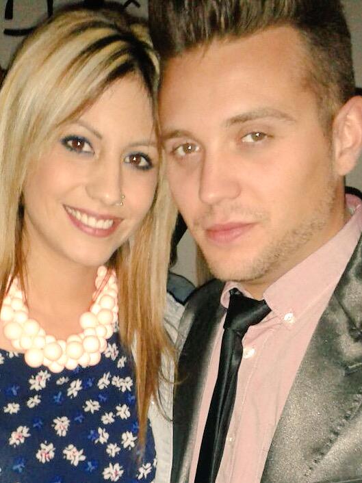 anaiis1992's tweet photo. Buenos, bonitos y felices días! #lomasbonito #loquiero #elmejor http://t.co/oW2DKdxmJB