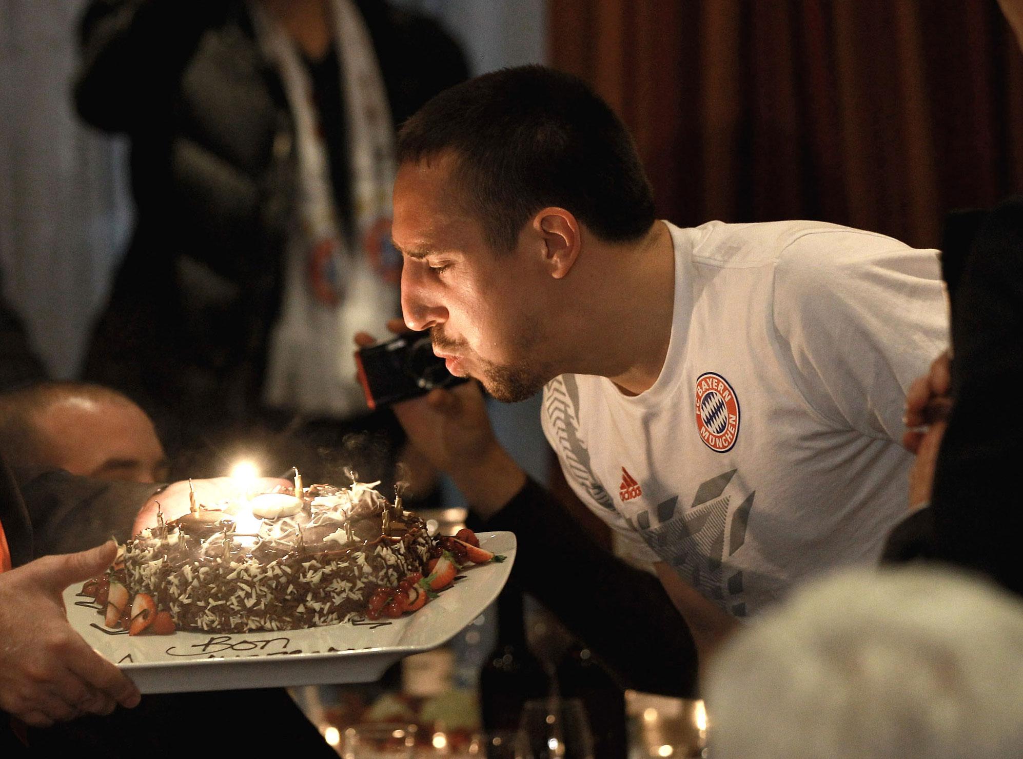 \" Happy birthday to star Franck Ribery, who turns 32 today.  U beta hang ur boots - old man_HBD
