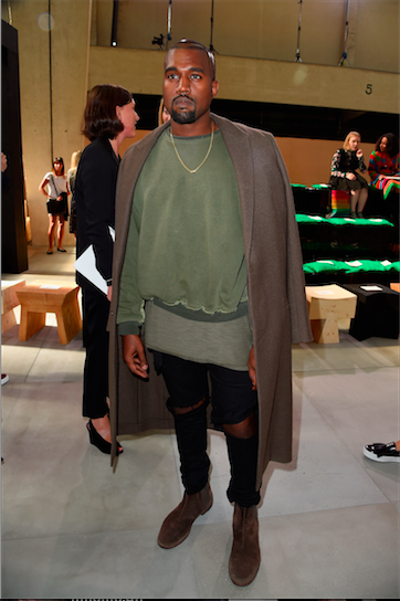 FrankMemes's tweet photo. When you recording your new album at 7 but gotta betray Han Solo at 8 http://t.co/PENWv5niuW