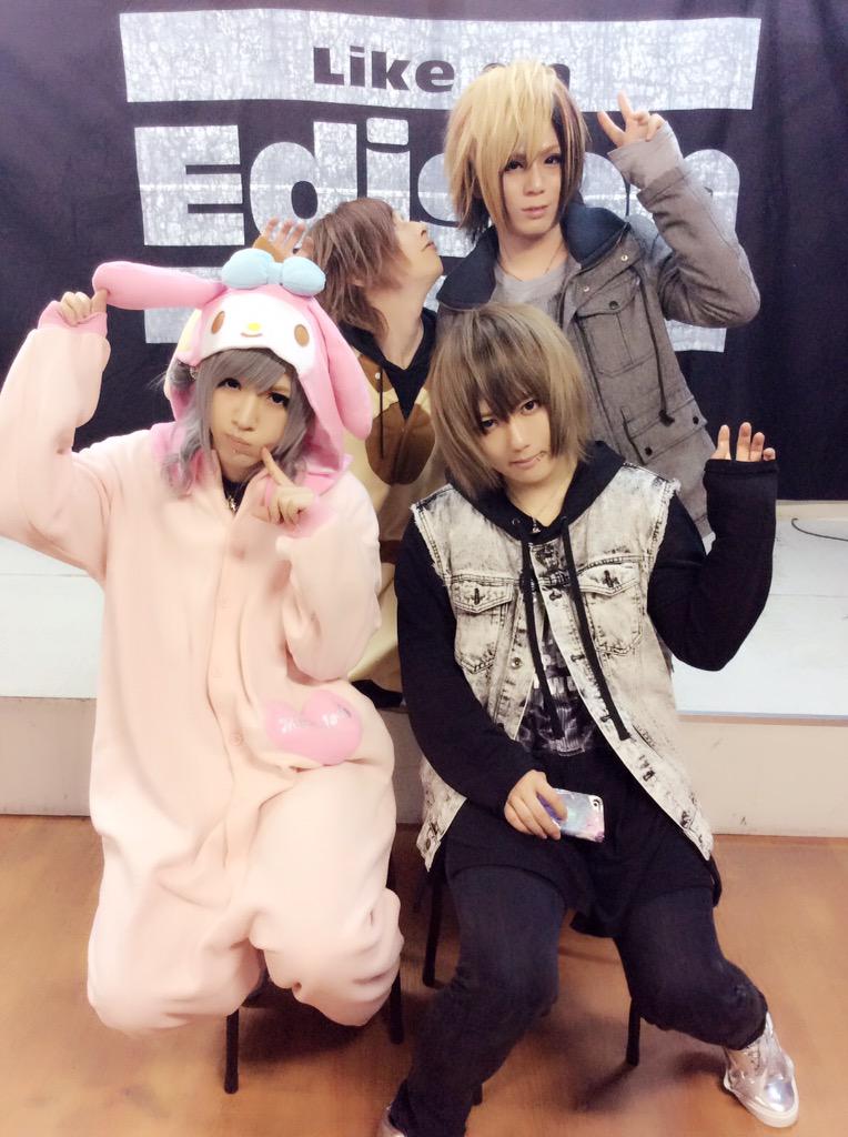 V系★RoNo☆Cro【メロ＆雪希】特典★写真★1枚② RoNo☆Cro(ロノクロ) | V系バンドの経歴まとめサイト - vkdb（ブイケー