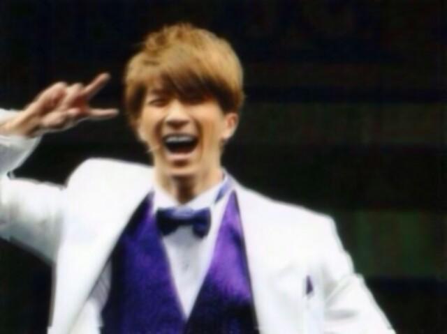 x___HMD's tweet photo. ·

／

　　　　    濵ちゃん スマイルで
.

　出戻り │ 塩対応 ✕ │ 通話  

.

　　君のハートを ロックオン   ♡   (

＼

#RTしたnrさんbotさんフォローする 

· http://t.co/ifnydDalnr
