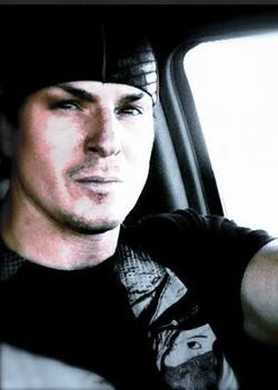 Happy birthday to the sexy , handsome and sweet zak bagans 