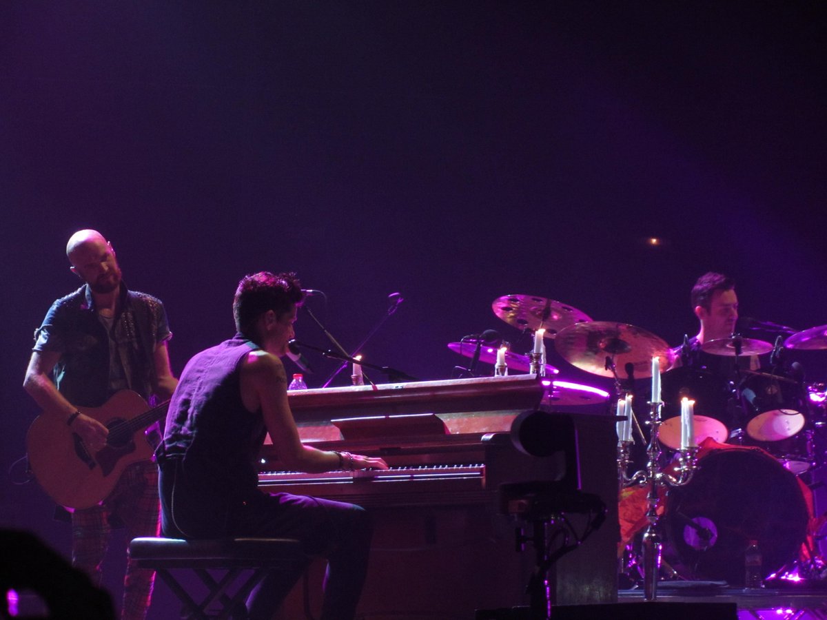 Judiky's tweet photo. Me voy a prepararme la comida dedicando esta foto de Madrid a @thescriptspain y a mi @fesmaldat #thescriptforever http://t.co/lWtxRTCwMk