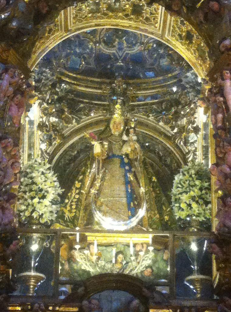 SRosarista's tweet photo. 523 años de @Rosario_Granada y Convento de Santa Cruz en #Granada. #CapitanadelRealejo @dominicosweb http://t.co/8221ghPe8B
