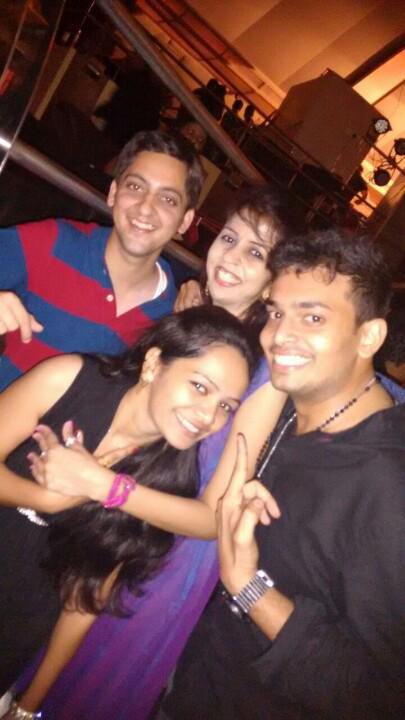 mukta109's tweet photo. @DrTahirZaidi Ammujaan Ye #Infosys #BashParty pic.Except Me They are.. http://t.co/QY3DP2hda0