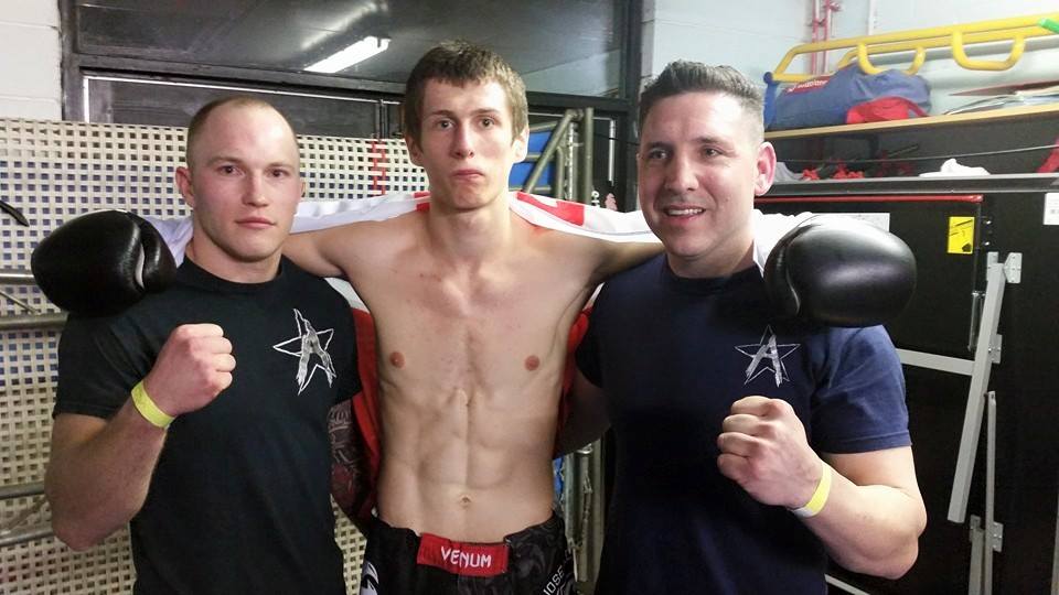 Daddylongleg95's tweet photo. Won my fight yesterday by KO first round  #skinnypower #darkangels #TeamAvaddon http://t.co/JUTYwkgGDB