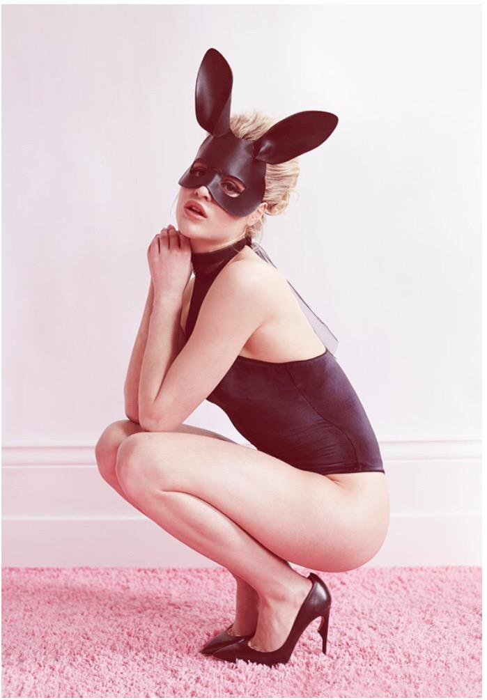 Happy Easter! Check out the bunny shoot by <a href="/someaboutpink/">Alicia Ellis</a> and <a href="/SomeAboutGloss/">SomethingAboutGloss</a>  here - ow.ly/3xHyfM